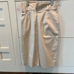 White Banana Republic pencil skirt - tags still attached